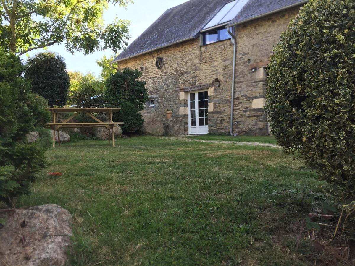 Etang Fleuri Bed & Breakfast Cahagnes Exterior foto